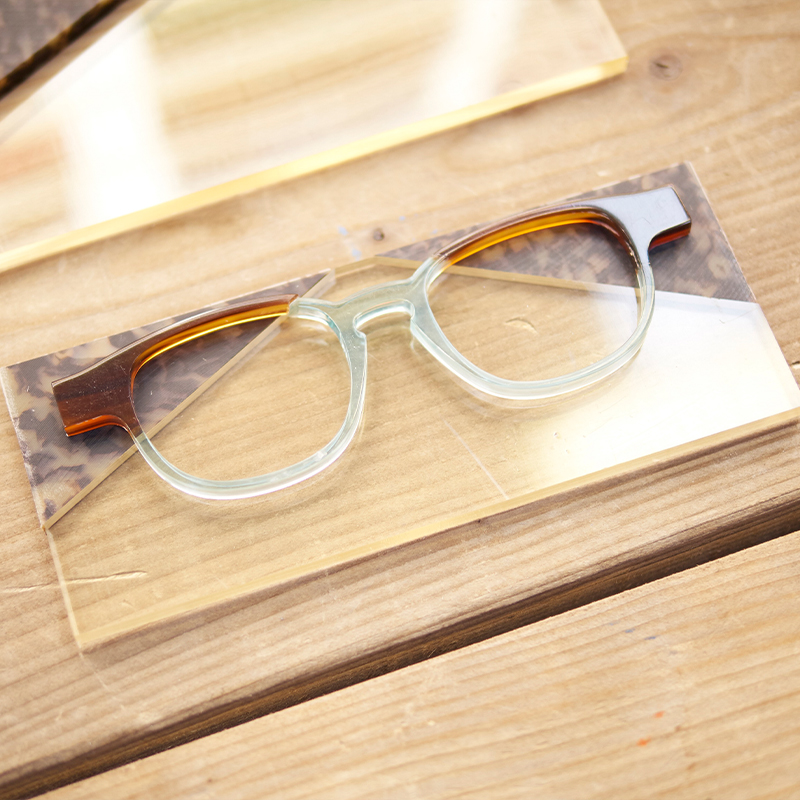 Catch London handmade glasses in Britain